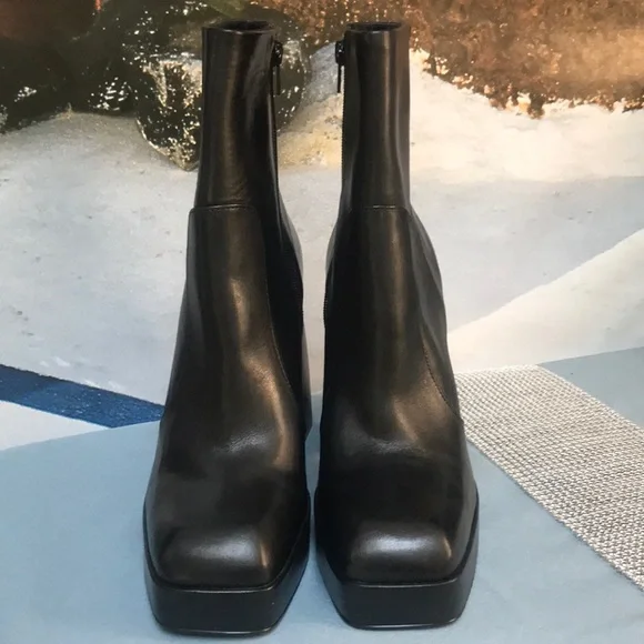 Steve Madden heeled boots - Picture 5 of 10